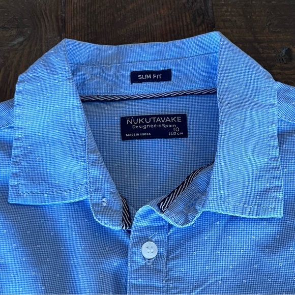 Nukutavake Designer Button Down Boys Shirt / EUC - Picture 2 of 4